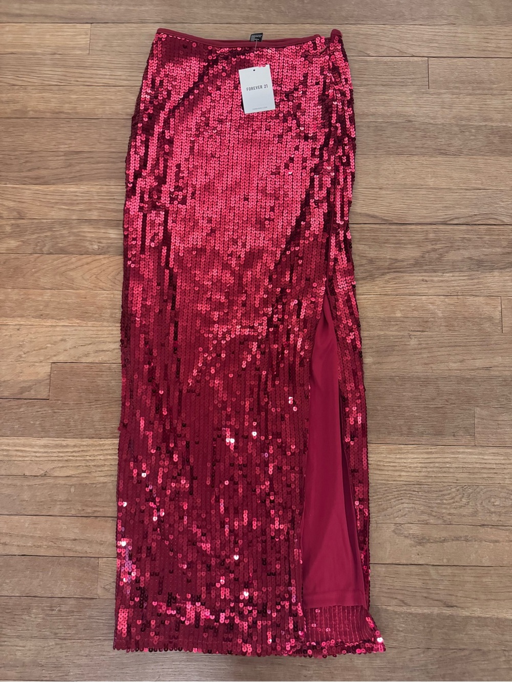 NWT Forever 21 Women's Dark Red Sequin Maxi Skirt - Size Small
 b78